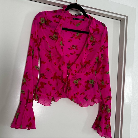 Ecote Tops - Ecote Bright Pink Floral Blouse Size Small